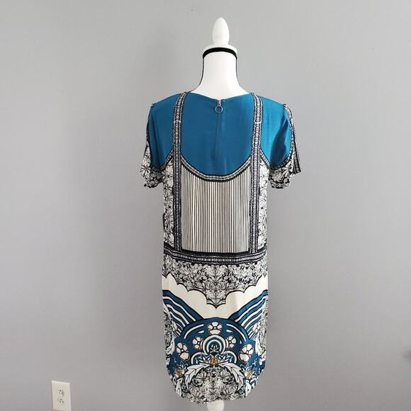 Express Graphic Short Sleeve Shift Dress Size S Petite - Picture 2 of 9